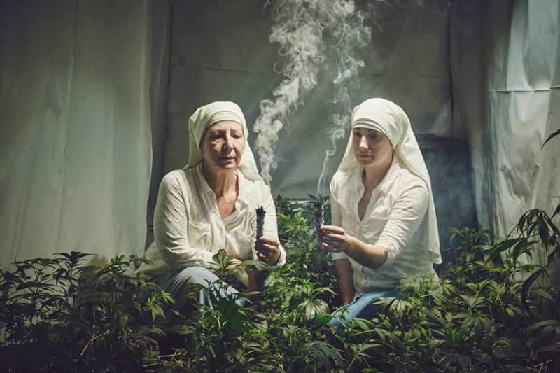 monahini-i-marihuana_05